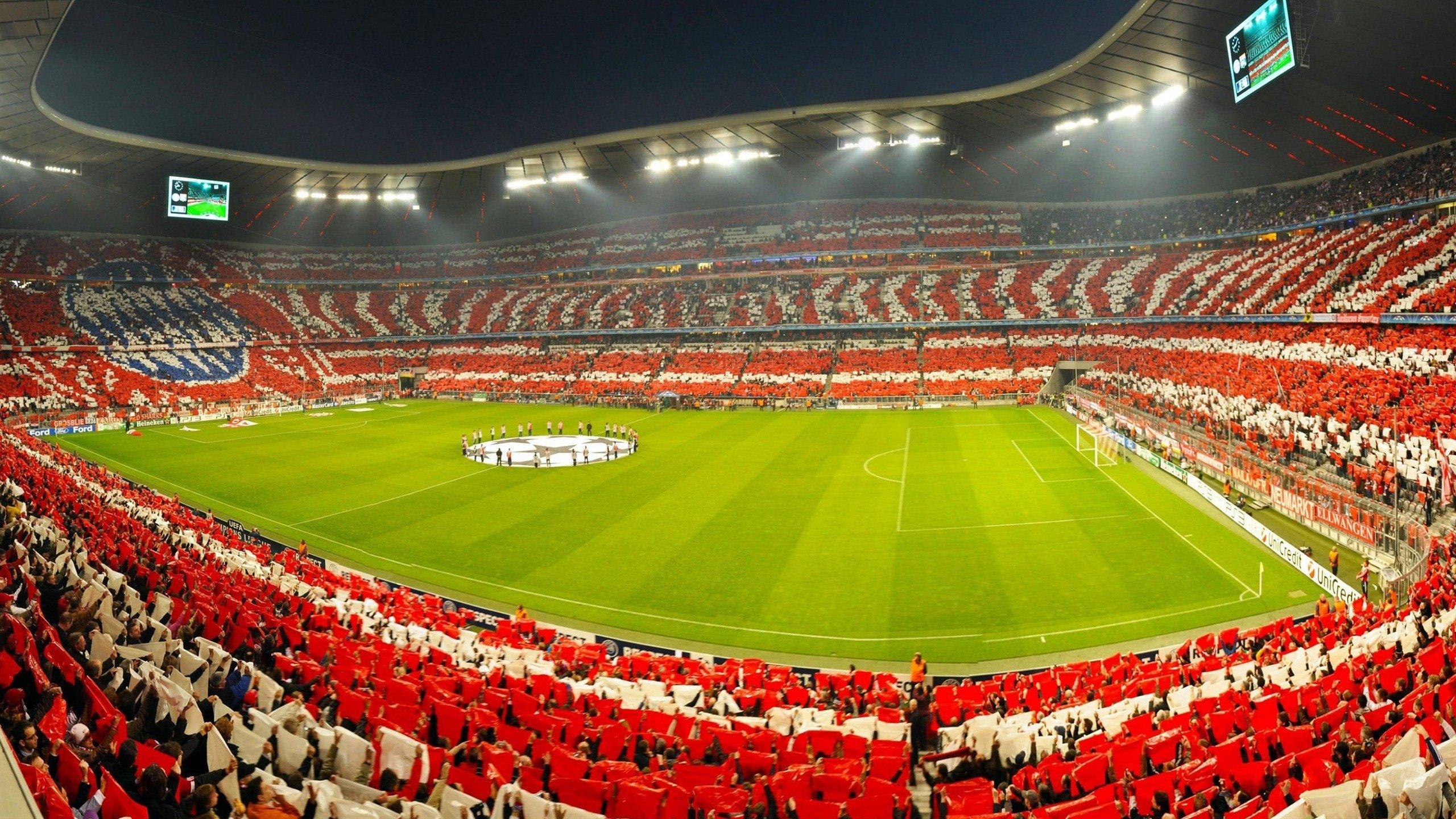 德甲联赛激战正酣，拜仁慕尼黑与勒沃库森上演巅峰对决